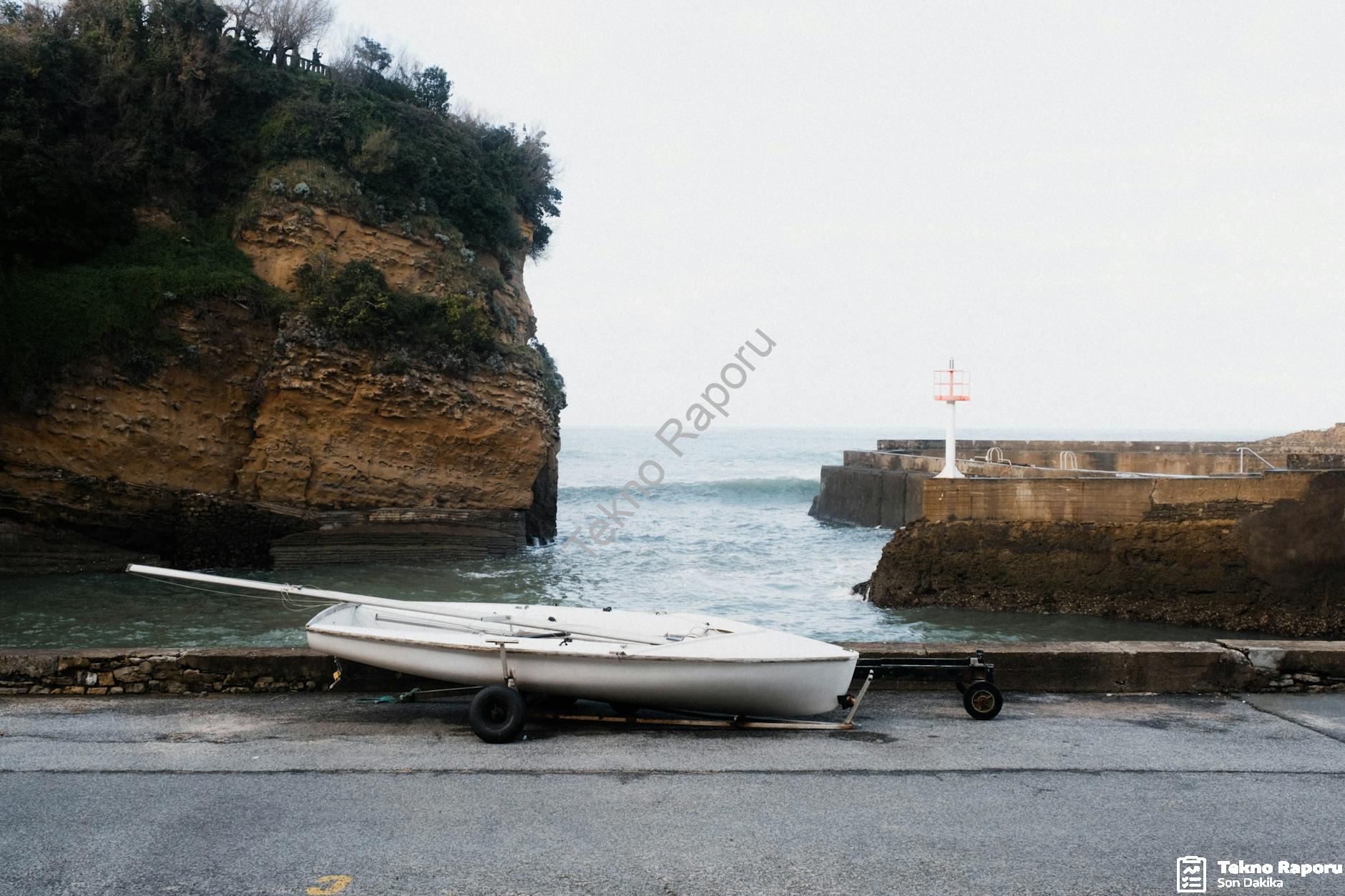 Oto Yol Yardımı: Yolda Karşılaşabileceğiniz Sorunlara Anında Çözüm