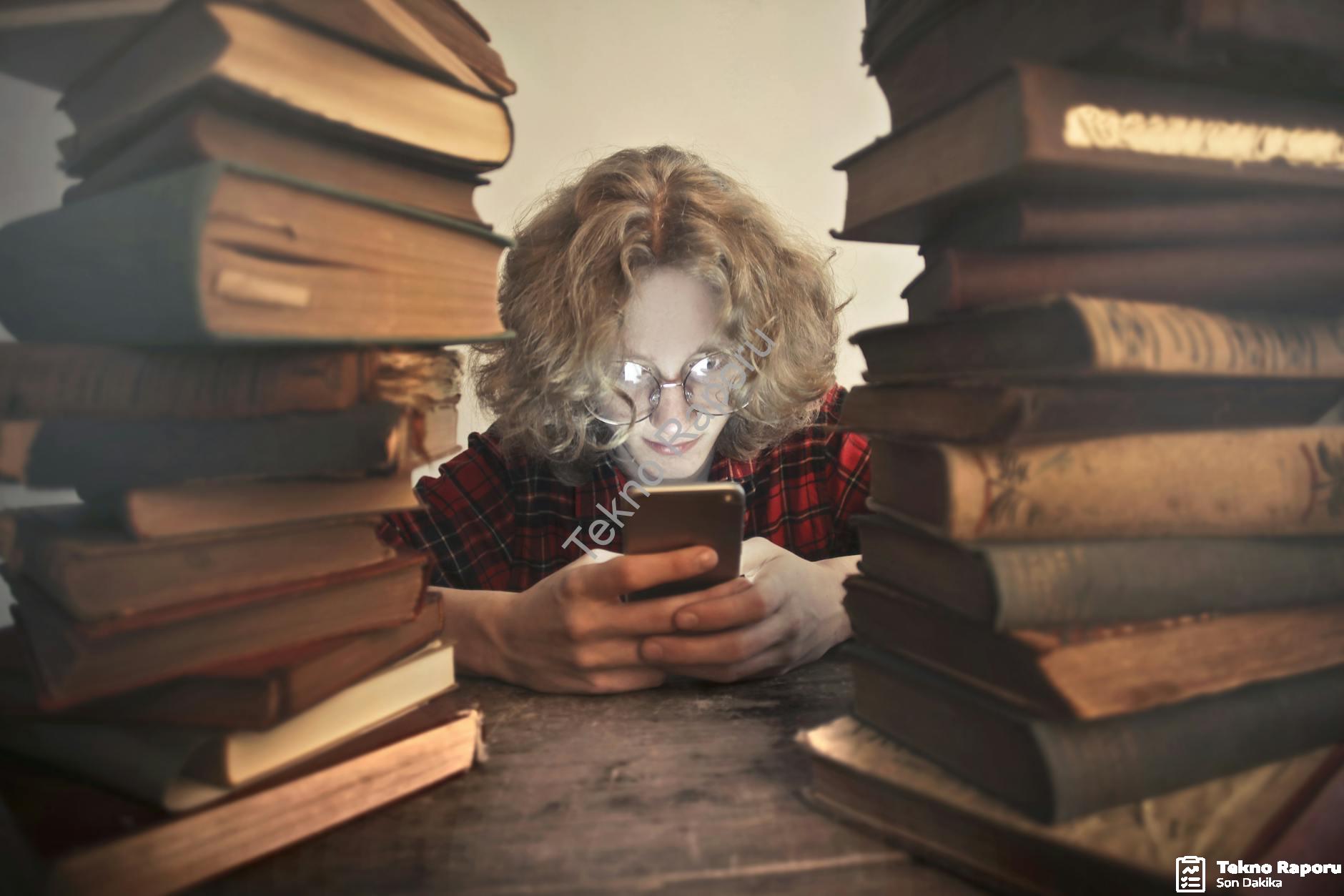 Hızlı Sözlük: Haberlerle Dünyayı Kucaklama Zamanı